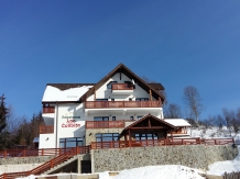 Rural accommodation at  Pensiunea Lac Colibita