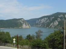 Casa de Vacanta Madona - accommodation in  Danube Boilers and Gorge, Clisura Dunarii (12)