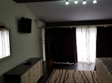 Pensiunea Sophia - accommodation in  Comanesti (13)