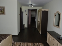 Pensiunea Sophia - accommodation in  Comanesti (39)