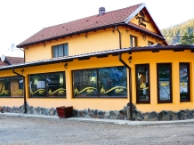 Casa Mika Ciobanus - cazare Slanic Moldova (03)