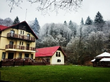 Inn Luv - Cabana Dragostei - cazare Rucar - Bran, Rasnov (02)