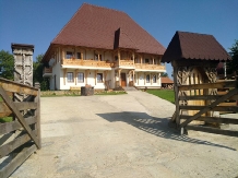 Pensiunea Agroturistica Raluca - accommodation in  Maramures Country (20)