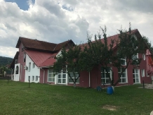 Pensiunea Beatrice - accommodation in  North Oltenia (02)