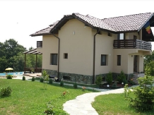 Pensiunea Iulia - accommodation in  Oltenia (04)