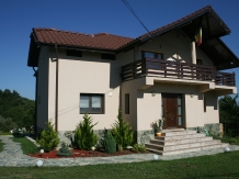 Pensiunea Iulia - cazare Oltenia (09)