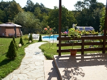 Pensiunea Iulia - accommodation in  Oltenia (34)