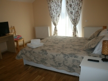 Pensiunea Iulia - accommodation in  Oltenia (98)