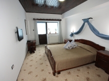 VILA SMARANDA - accommodation in  Prahova Valley (20)