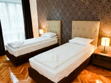 Pensiunea Park House - accommodation in  Transylvania (02)