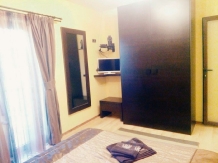 Yellow House Dejani - cazare Fagaras, Sambata (21)