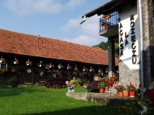 Acasa la Moieciu - cazare Rucar - Bran, Moeciu (03)
