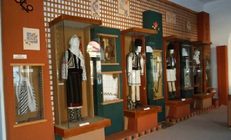 Casa Teo Andreea - cazare Vatra Dornei, Bucovina (Activitati si imprejurimi) Casa Teo Andreea - cazare Vatra Dornei, Bucovina (Activitati si imprejurimi)