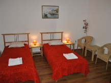 Conacul Bunicilor - accommodation in  Oltenia (08)