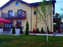 Pensiunea Eduard - accommodation in  Moldova (05)