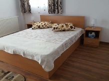 Pensiunea Eduard - accommodation in  Moldova (09)