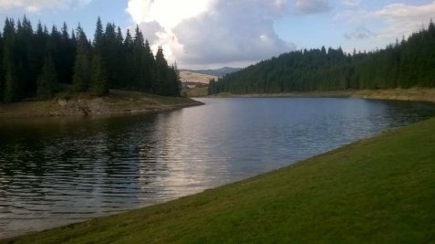 Cabana Unde Intoarce Uliul Belis - cazare Apuseni, Belis (Activitati si imprejurimi) Cabana Unde Intoarce Uliul Belis - cazare Apuseni, Belis (Activitati si imprejurimi)