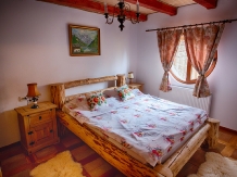 Casa din piatra - accommodation in  North Oltenia (19)