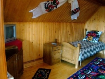 Pensiunea La Ursanu - accommodation in  Maramures Country (05)