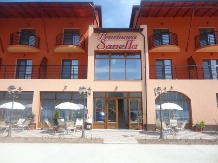 Pensiunea Sanella - accommodation in  Banat (03)