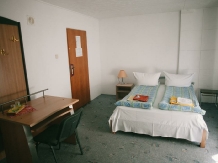 Pensiunea Dorr - accommodation in  Transylvania (06)