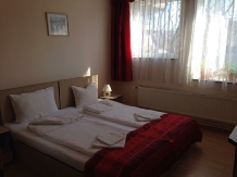 Pensiunea Eli - accommodation in  Transylvania (04)
