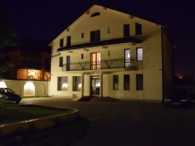 Casa Manu - accommodation in  Transylvania (02)