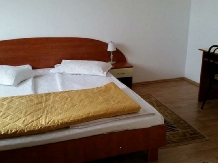Pensiunea Kon Tiki - accommodation in  Transylvania (09)