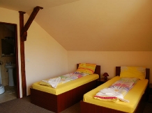 Pensiunea Ambra - accommodation in  Transylvania (10)