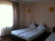 Pensiunea Aprilie - accommodation in  Danube Boilers and Gorge, Clisura Dunarii (18)
