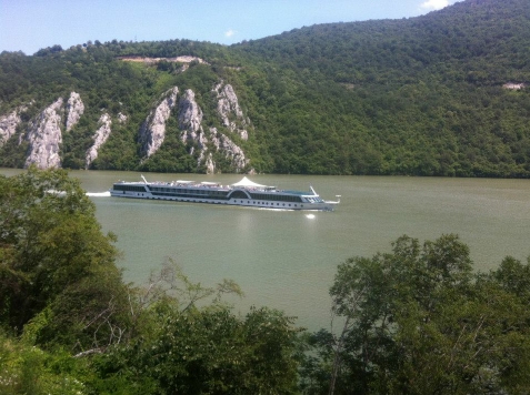Pensiunea Aprilie - accommodation in  Danube Boilers and Gorge, Clisura Dunarii (Surrounding)