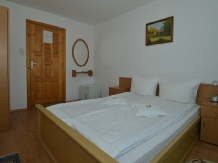 Casa Verde - accommodation in  Danube Boilers and Gorge, Clisura Dunarii (06)