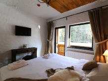Pensiunea Bio Valeputna - accommodation in  Bucovina (03)