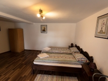 Pensiunea Flori Sibiel - accommodation in  Sibiu Surroundings (03)
