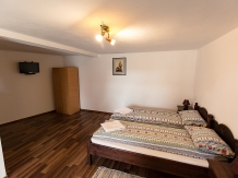 Pensiunea Flori Sibiel - accommodation in  Sibiu Surroundings (05)
