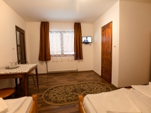 Pensiunea Flori Sibiel - accommodation in  Sibiu Surroundings (06)
