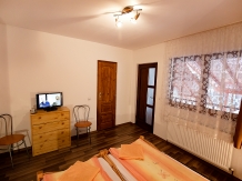 Pensiunea Flori Sibiel - accommodation in  Sibiu Surroundings (08)