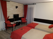 Pensiunea Campia Soarelui - accommodation in  Oltenia (07)