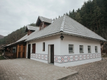 Gospodaria Lui Nea Ion - accommodation in  Brasov Depression (03)