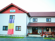 Pensiunea Acolo - accommodation in  Bistrita (01)