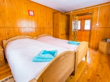 Mosia Vanatorului - accommodation in  Brasov Depression (32)