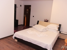 Pensiunea GuestHouse - cazare Oltenia (19)