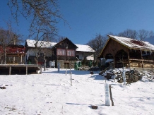 La Izvor Sacaramb - accommodation in  Transylvania (02)