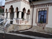 Casa La Conac - cazare Slanic Moldova (02)