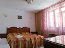 Pensiunea Cetina - accommodation in  North Oltenia, Transalpina (04)