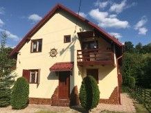 Casa de Vacanta Gabi - accommodation in  Rucar - Bran, Moeciu (04)