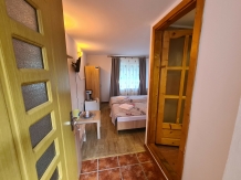 Casa Vlad si Lucas - cazare Valea Cernei, Herculane (14)