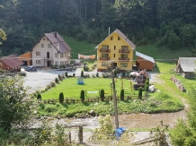 Pensiunea Emanuel - accommodation in  Apuseni Mountains (04)