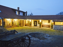 Casa Husarului - accommodation in  Harghita Covasna (06)