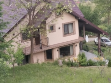 Vila 4 Anotimpuri Poieni - cazare Valea Buzaului (13)